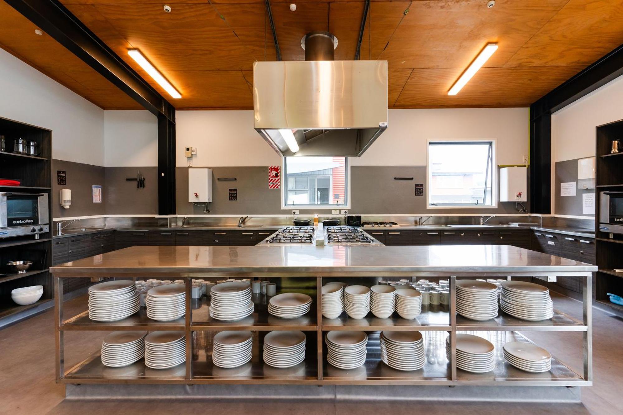 Ostello Haka House Distretto di Rotorua Esterno foto The kitchen at the new school