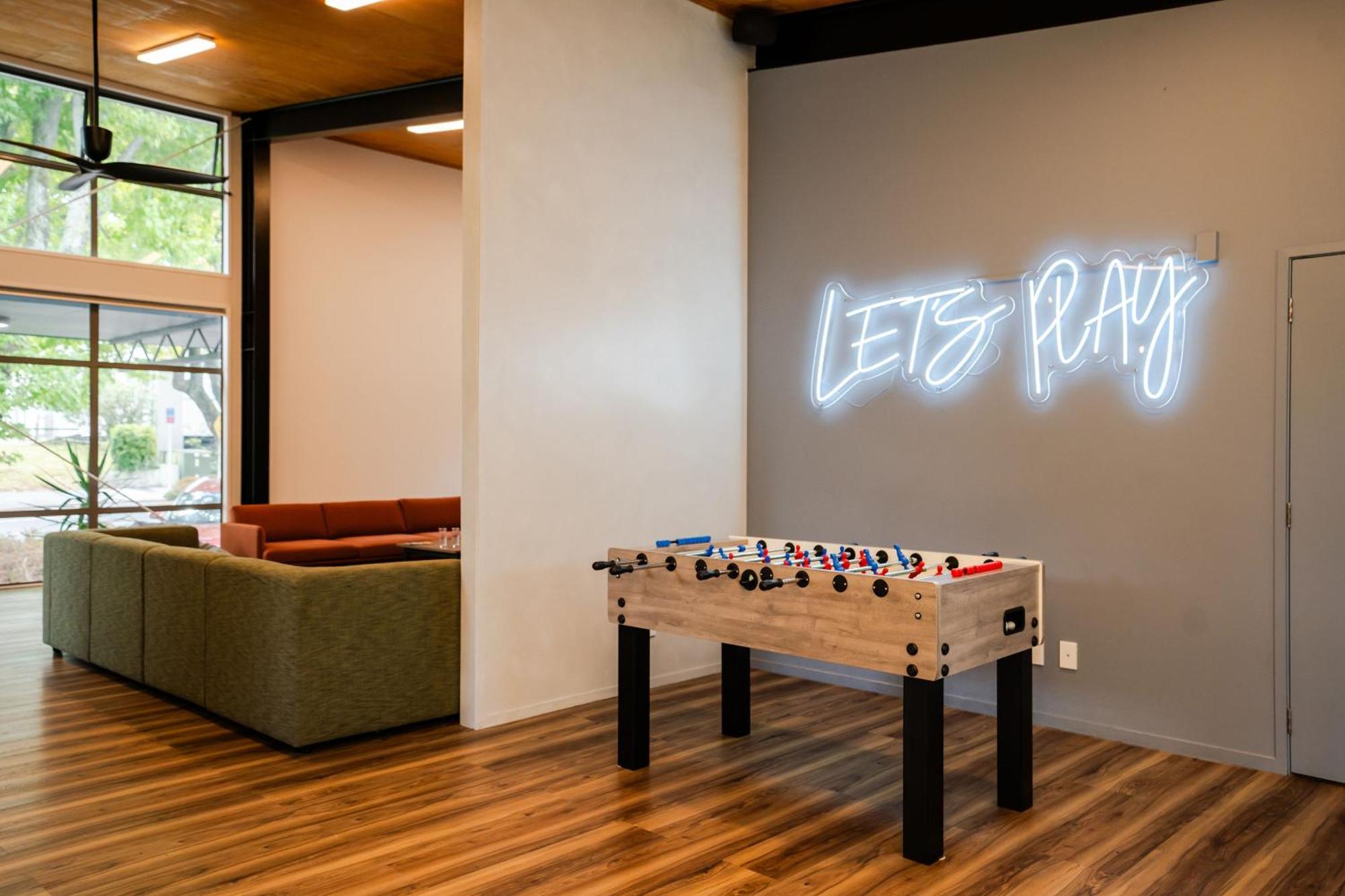 Ostello Haka House Distretto di Rotorua Esterno foto The interior of the company's headquarters in San Francisco