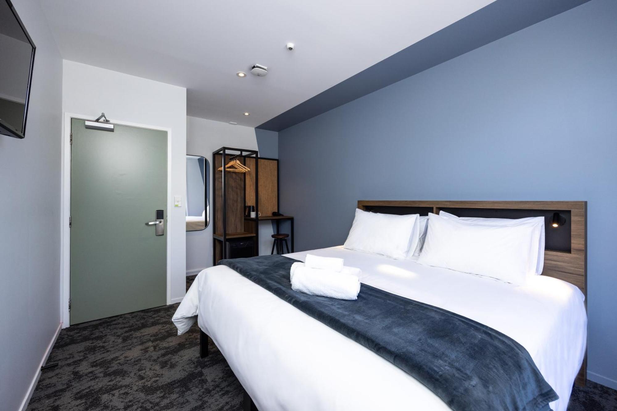 Ostello Haka House Distretto di Rotorua Esterno foto A room at the hotel