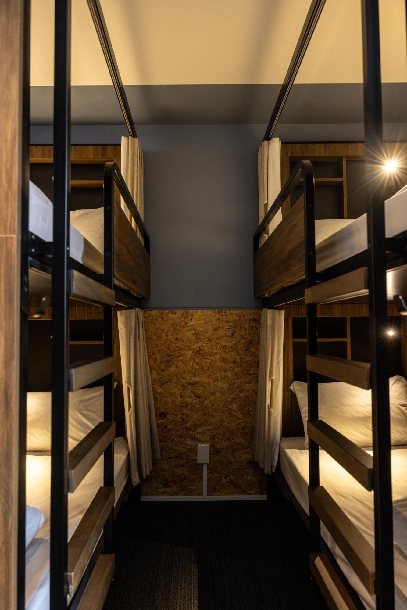 Ostello Haka House Distretto di Rotorua Esterno foto A capsule hotel in Tokyo